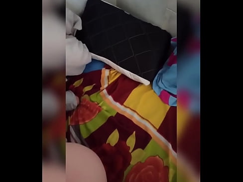 ❤️ Hevjîna min li malê bi tenê dimîne ji ber ku mêrê wê diçe betlaneyê û ez firsendê distînim ku ez wê biçînim û kerê wê bi şîr tijî bikim. ️ Vîdyoyê qijk  li ku.ladyxxxporno.ru ❌❤